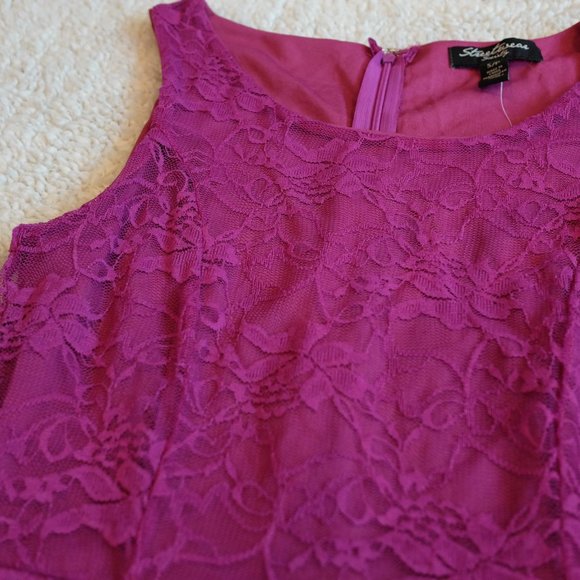 Streetwear Society Fuchsia Lace with Liner Dress - Picture 2 of 4